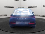 2025 Hyundai Elantra Luxury w/Two-Tone Interior image 4