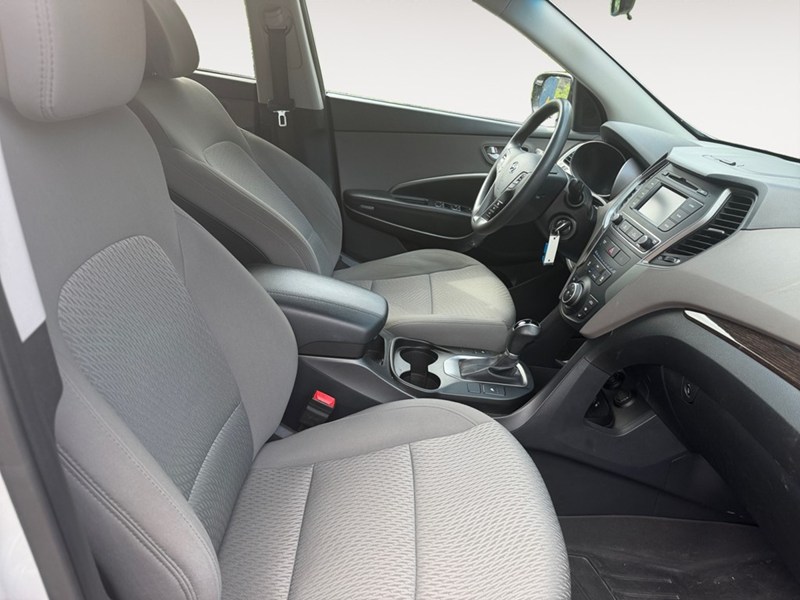 2017 Hyundai Santa Fe Sport FWD 4dr 2.4L