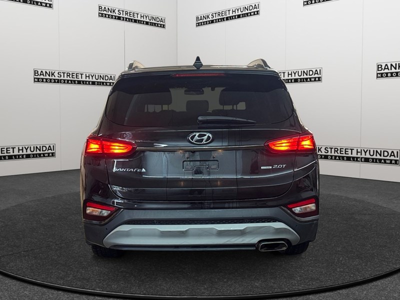 2019 Hyundai Santa Fe 2.0T Preferred AWD w/Sunroof/Dk Chrome Accent