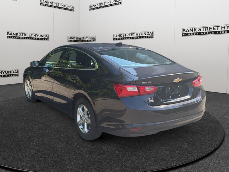 2022 Chevrolet Malibu 4dr Sdn LS w/1LS