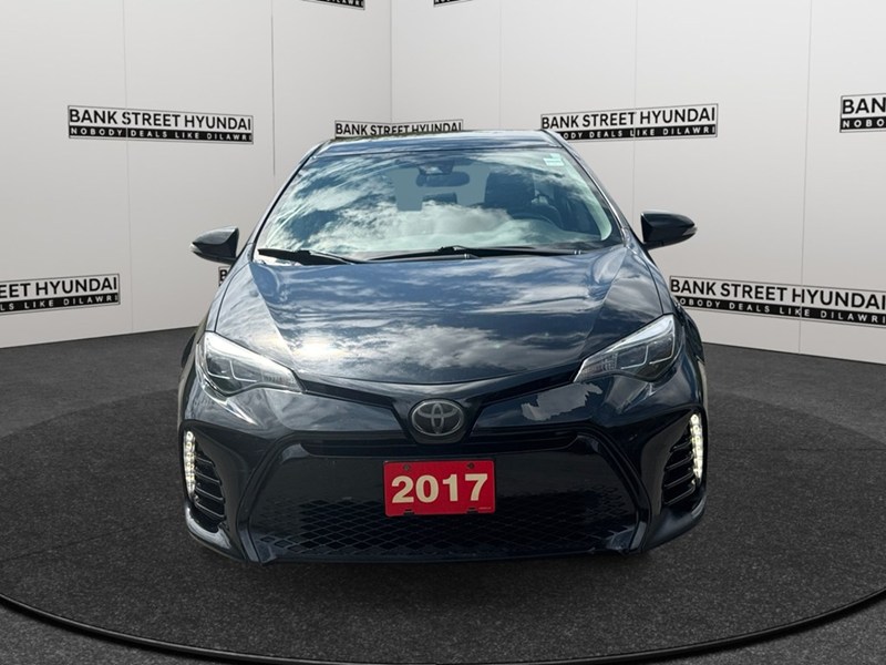2017 Toyota Corolla 4dr Sdn CVT CE