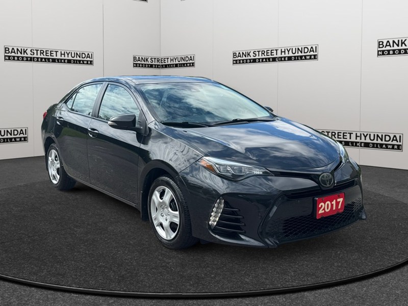 2017 Toyota Corolla 4dr Sdn CVT CE