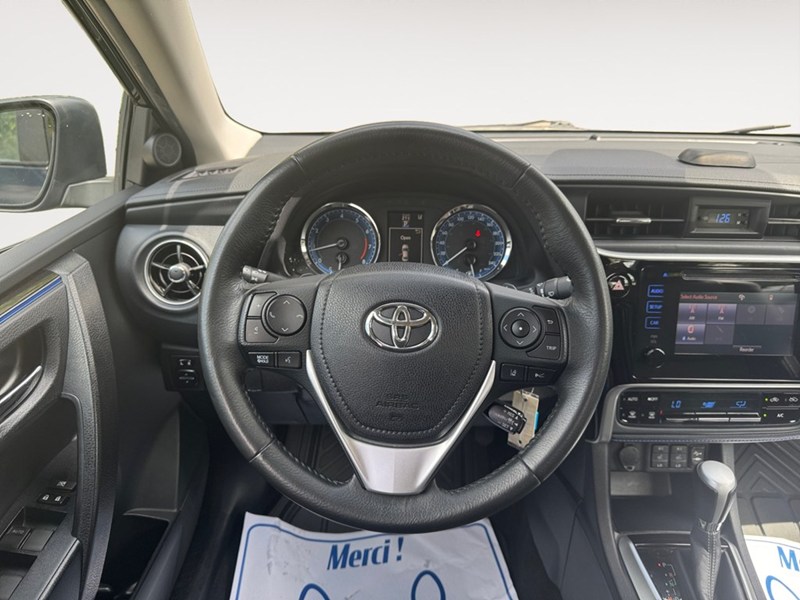 2017 Toyota Corolla 4dr Sdn CVT CE
