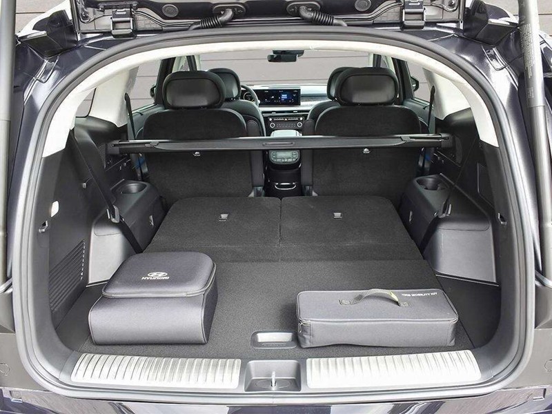 2026 Hyundai IONIQ 9 Preferred + AWD w/Ultimate Calligraphy Pkg