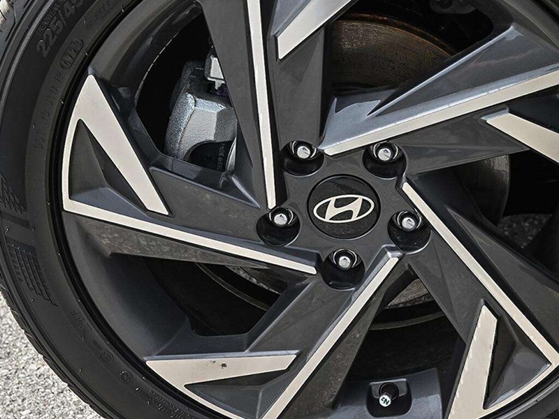 2026 Hyundai Elantra Preferred IVT w/Tech Pkg